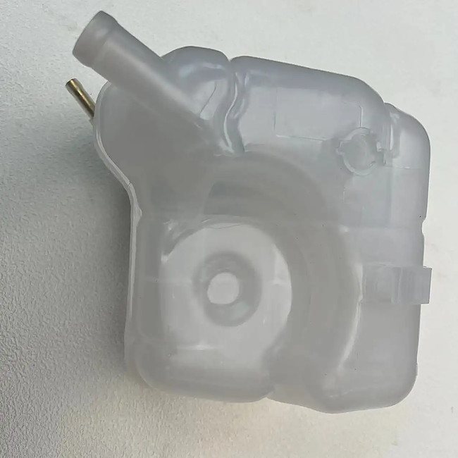 GMQ brand auto parts factory direct sales 2014-2020 / 2013-2015 Expansion Tank for CHEVROLET MALIBU