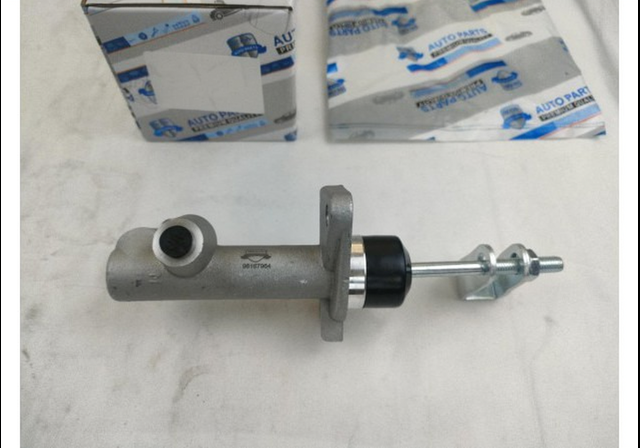 GMQ Auto Parts Clutch Master Cylinder Auto Spare Parts for DAEWOO NEXIA