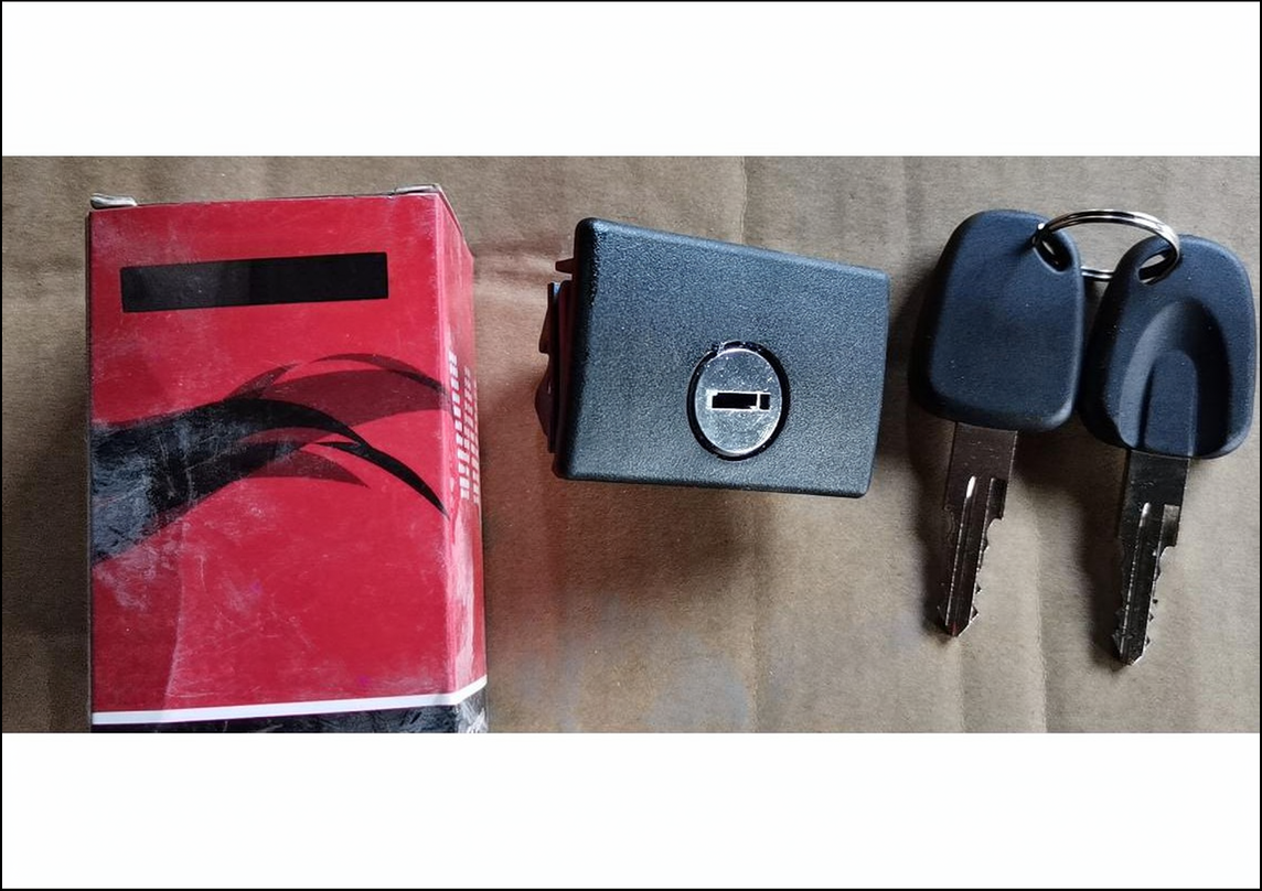 GMQ Auto Parts S6460008 Glove Box Lock Cylinder Auto Spare Parts for DAEWOO NEXIA