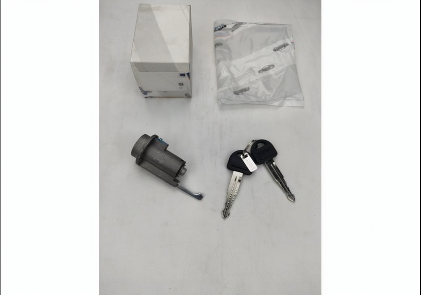 GMQ Auto Parts 371S1A70B02 Ignition Lock Cylinder Auto Spare Parts for DAEWOO TICO