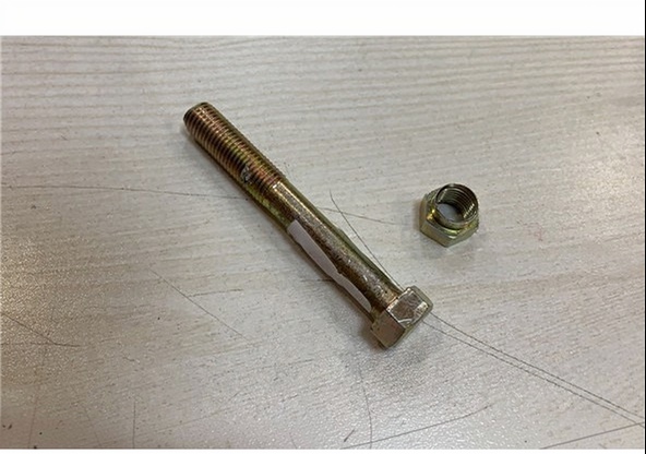 GMQ Auto Parts K01000001289 Control Arm Bolt (Front) Auto Spare Parts for DAEWOO TICO