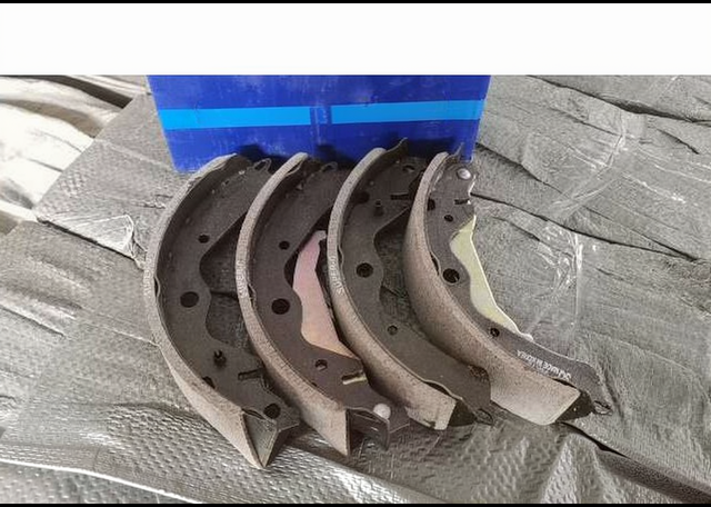 GMQ Auto Parts Rear Brake Shoes Auto Spare Parts for DAEWOO DAMAS