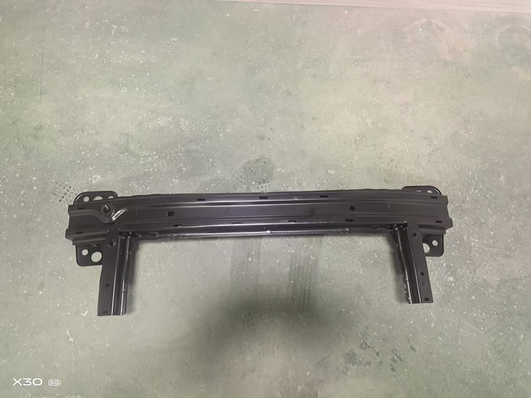 GMQ Auto Parts 64900-K60000 Bumper Reinforcement Auto Spare Parts for Hyundai Kia 2019 GRAND I10 FRONT BUMPER SUPPORT