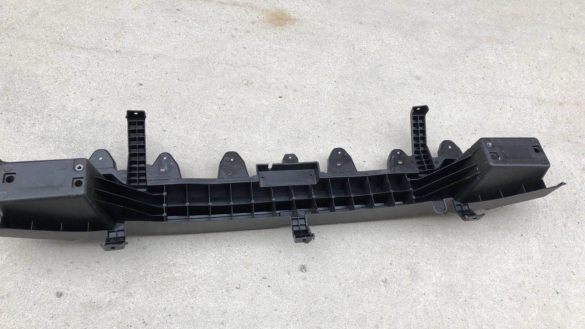 GMQ Auto Parts 86631-H6000 Bumper Reinforcement Auto Spare Parts for Hyundai Kia 2018 ACCENT REAR BUMPER SUPPORT
