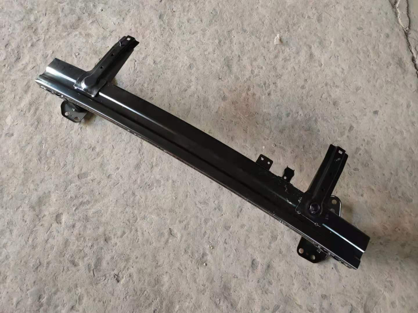 GMQ Auto Parts 86530-1W000 Bumper Reinforcement Auto Spare Parts for Hyundai Kia 2012 RIO FRONT BUMPER SUPPORT