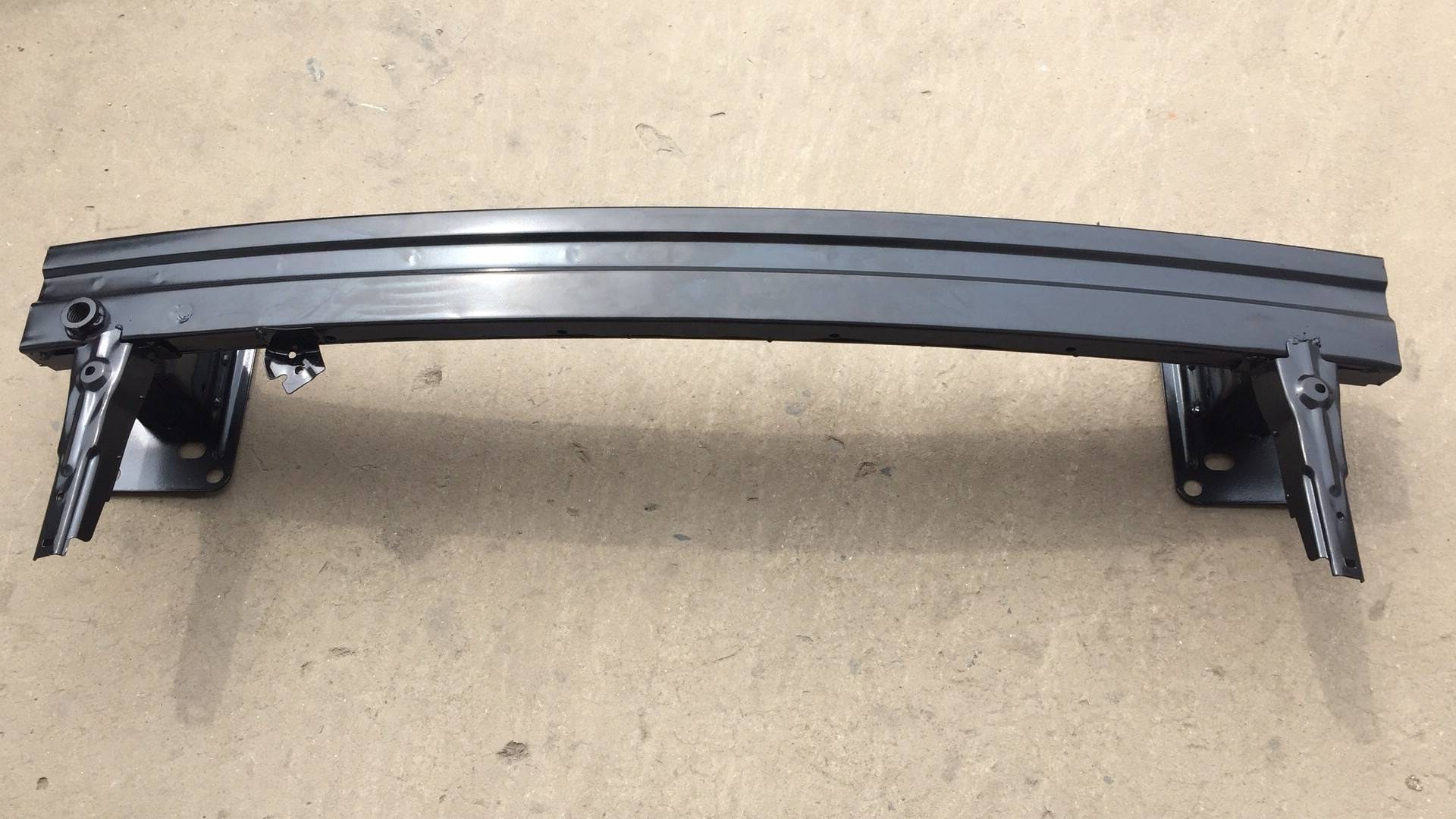GMQ Auto Parts 86530-A7600 Bumper Reinforcement Auto Spare Parts for Hyundai Kia 2017 CERATO FRONT BUMPER SUPPORT