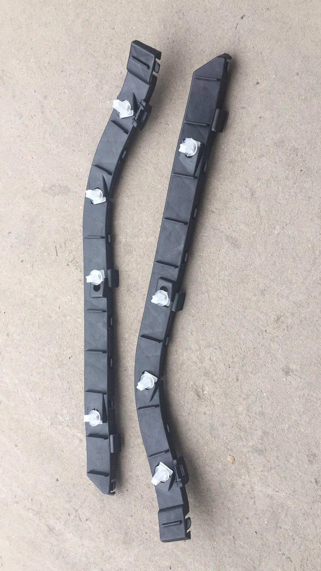 GMQ Auto Parts 86613-14-1R000 Bumper Reinforcement Auto Spare Parts for Hyundai Kia 2011 ACCENT REAR BUMPER BRACKET