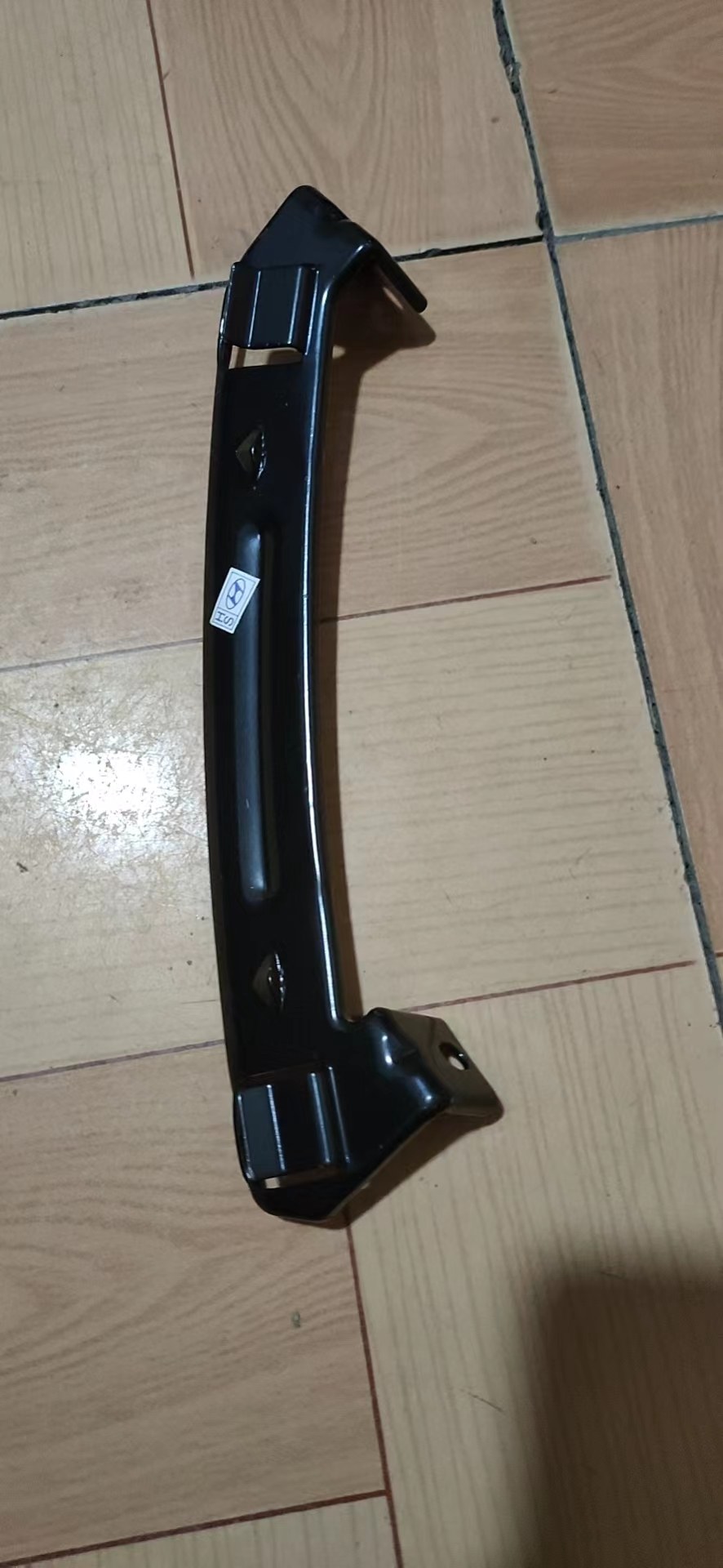 GMQ Auto Parts 86555-56-2B700 Bumper Reinforcement Auto Spare Parts for Hyundai Kia 2010 SANTA.FE HE