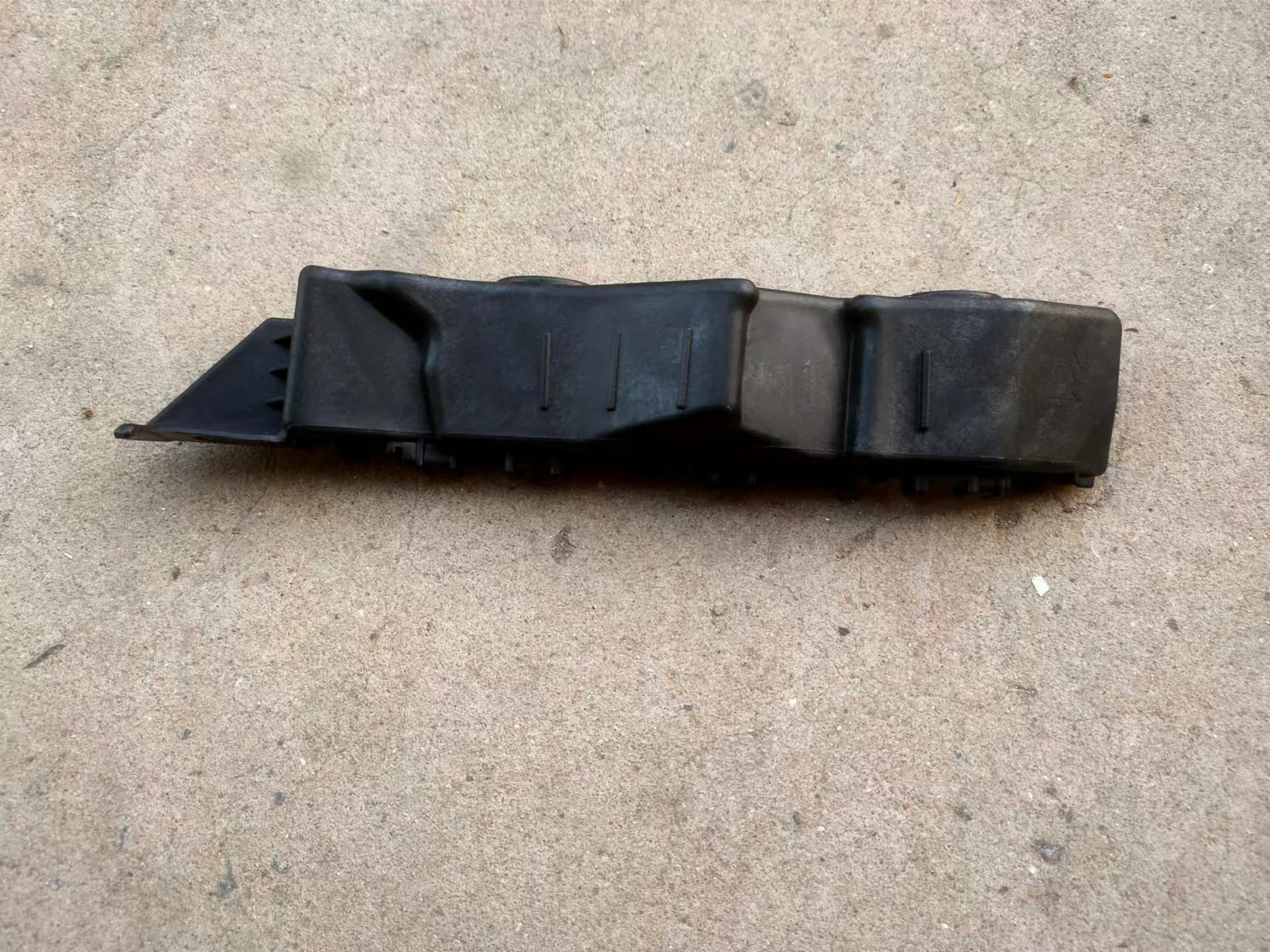 GMQ Auto Parts 86514-15-F2AA0 Bumper Reinforcement Auto Spare Parts for Hyundai Kia 2019 ELANTRA FRONT BUMPER BRACKET