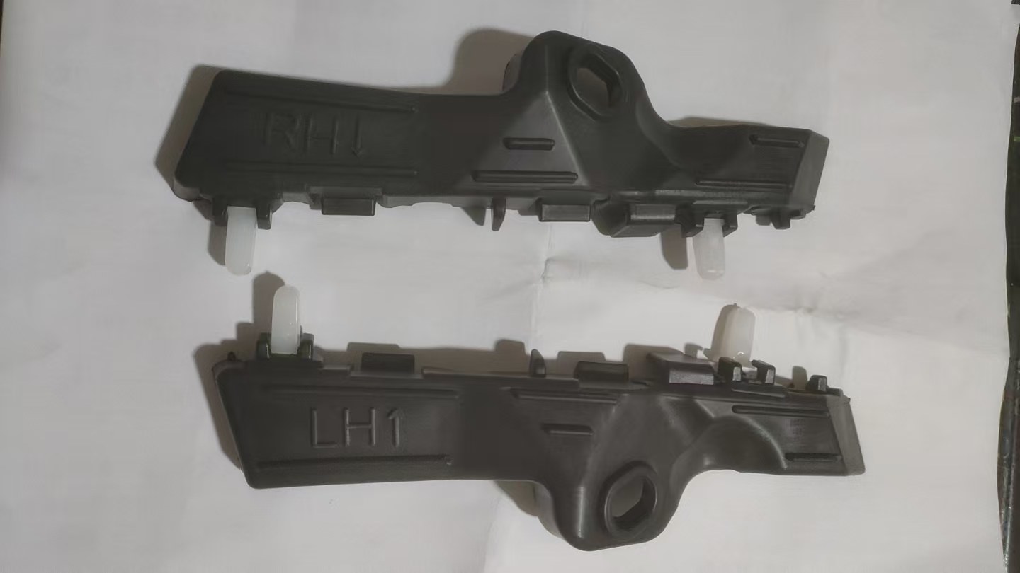 GMQ Auto Parts 86513-4-2P500 Bumper Reinforcement Auto Spare Parts for Hyundai Kia 2013 SORENTO HEAD