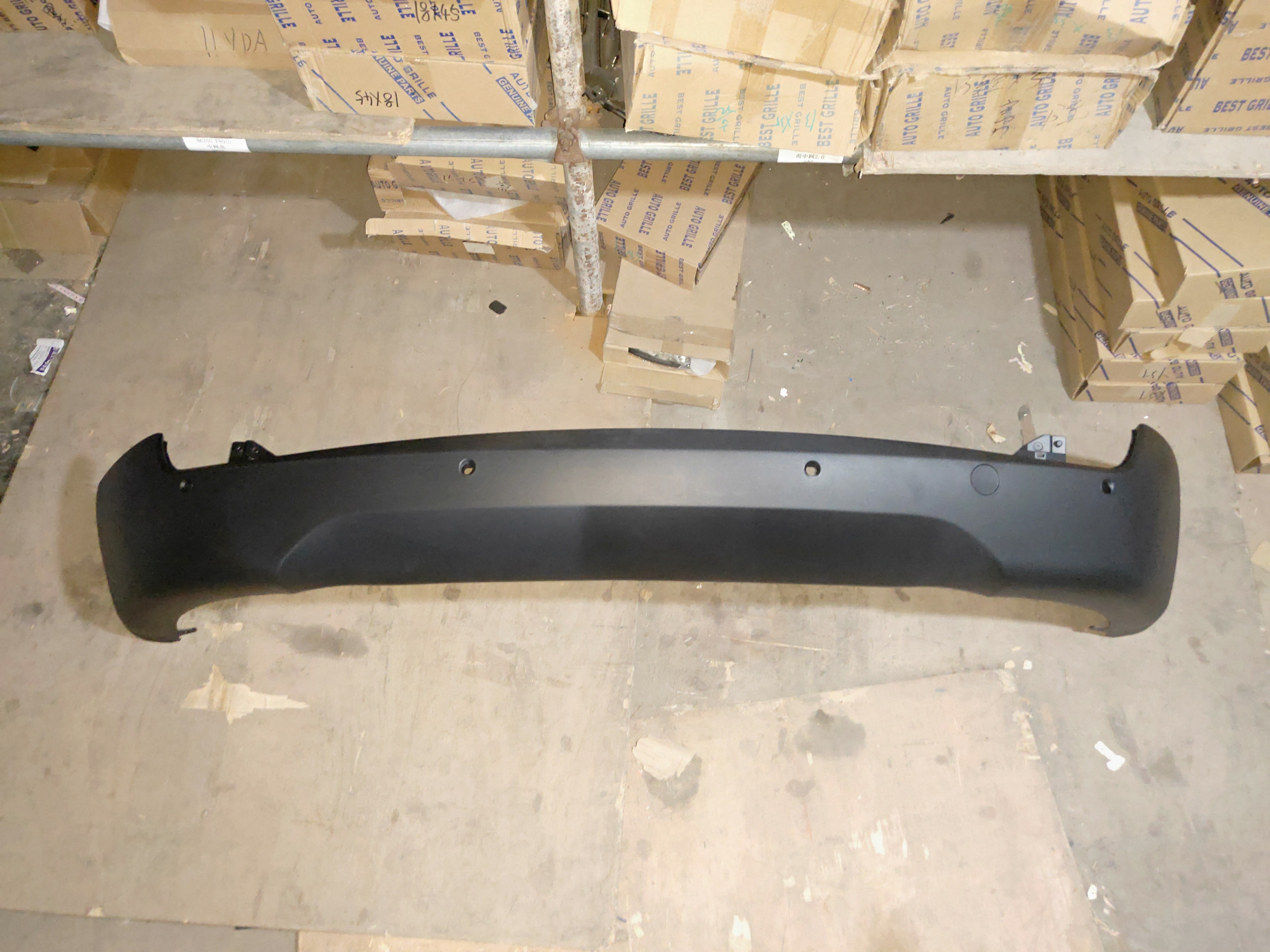 GMQ Auto Parts 86612-2S010 Bumper Reinforcement Auto Spare Parts for Hyundai Kia 2009 TUCSON REAR BUMPER LOWER