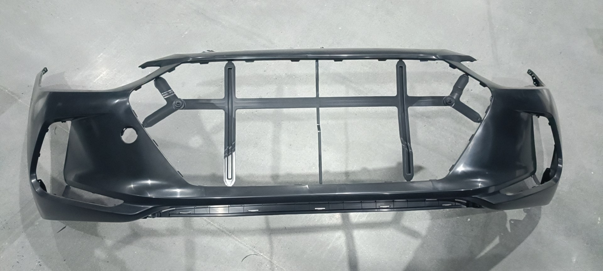 GMQ Auto Parts 86511-F2000 Bumper Reinforcement Auto Spare Parts for Hyundai Kia 2016 ELANTRA FRONT BUMPER UPPER