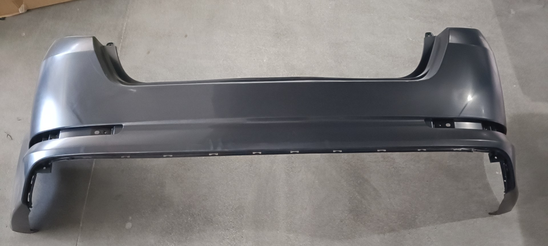 GMQ Auto Parts 86611-2T000 Bumper Reinforcement Auto Spare Parts for Hyundai Kia 2011 OPTIMA REAR BUMPER UPPER