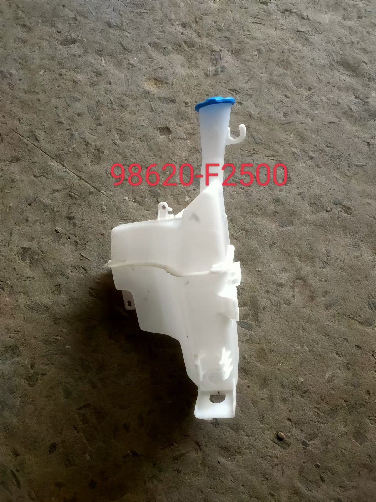 GMQ Auto Parts 98620-F2500 Bumper Reinforcement Auto Spare Parts for Hyundai Kia 2019 ELANTRA WATER