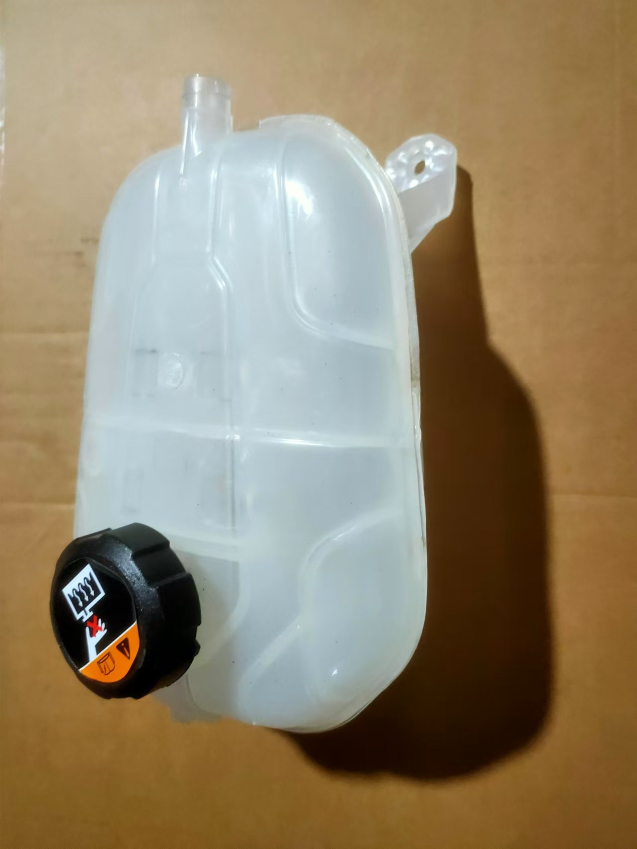 GMQ Auto Parts 25430-L1200 Bumper Reinforcement Auto Spare Parts for Hyundai Kia 2005 SORENTO WATER POT