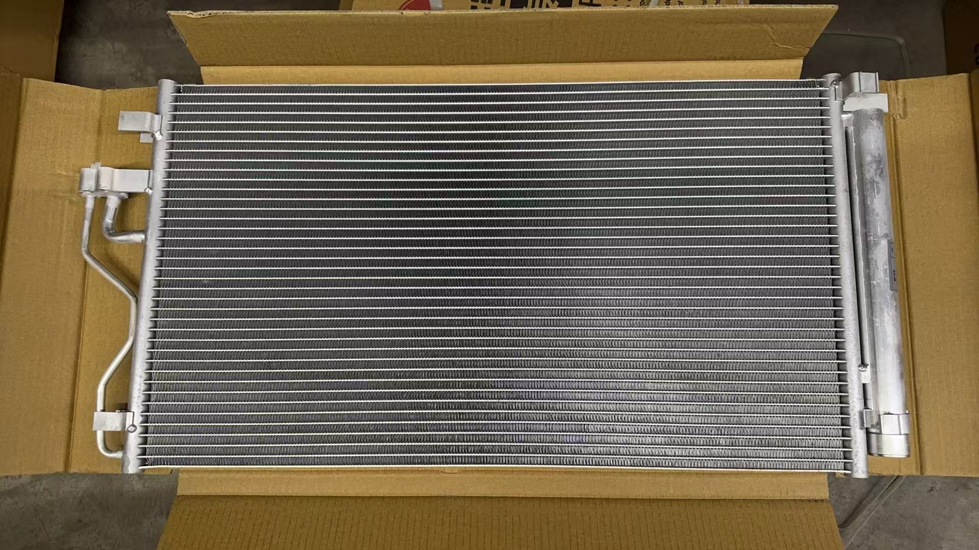 GMQ Auto Parts 97606-2S500 AC Condenser Auto Spare Parts for Hyundai Kia