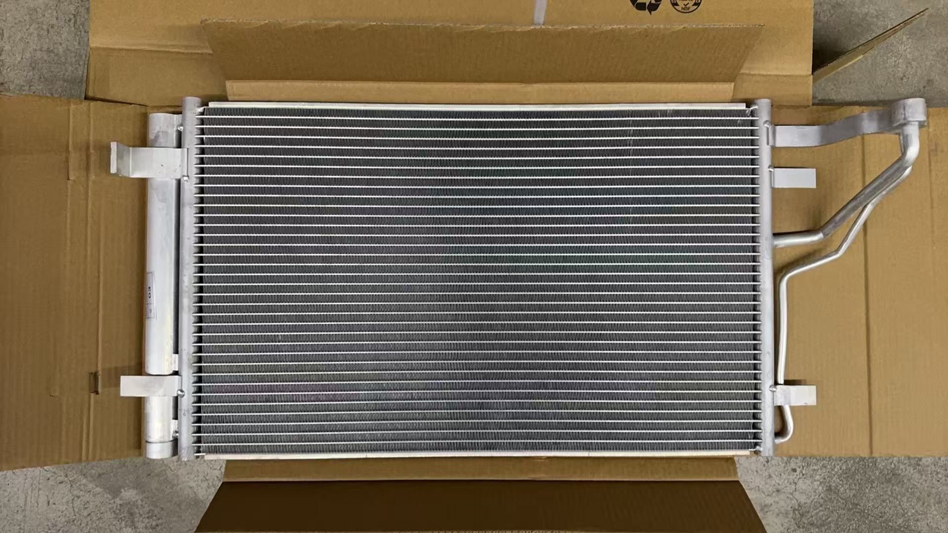 GMQ Auto Parts 97606-2H000 AC Condenser Auto Spare Parts for Hyundai Kia