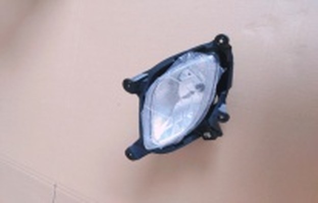 GMQ Auto Parts 92201-2-2M000 Bumper Reinforcement Auto Spare Parts for Hyundai Kia 2010 ROHENS FOG LAMP