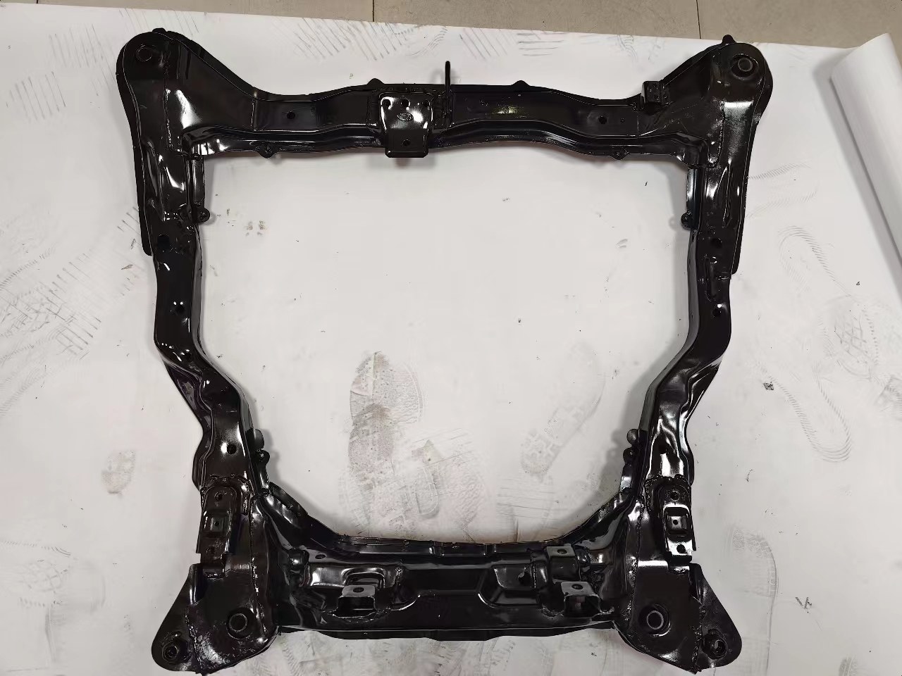 GMQ Auto Parts 62410-2D010 Bumper Reinforcement Auto Spare Parts for Hyundai Kia 2006 ELANTRA CROSS