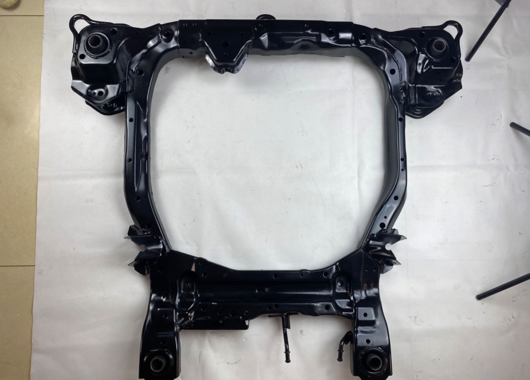 GMQ Auto Parts 62405-2B000 Bumper Reinforcement Auto Spare Parts for Hyundai Kia 2010 SANTA.FE CROSS MEMBER