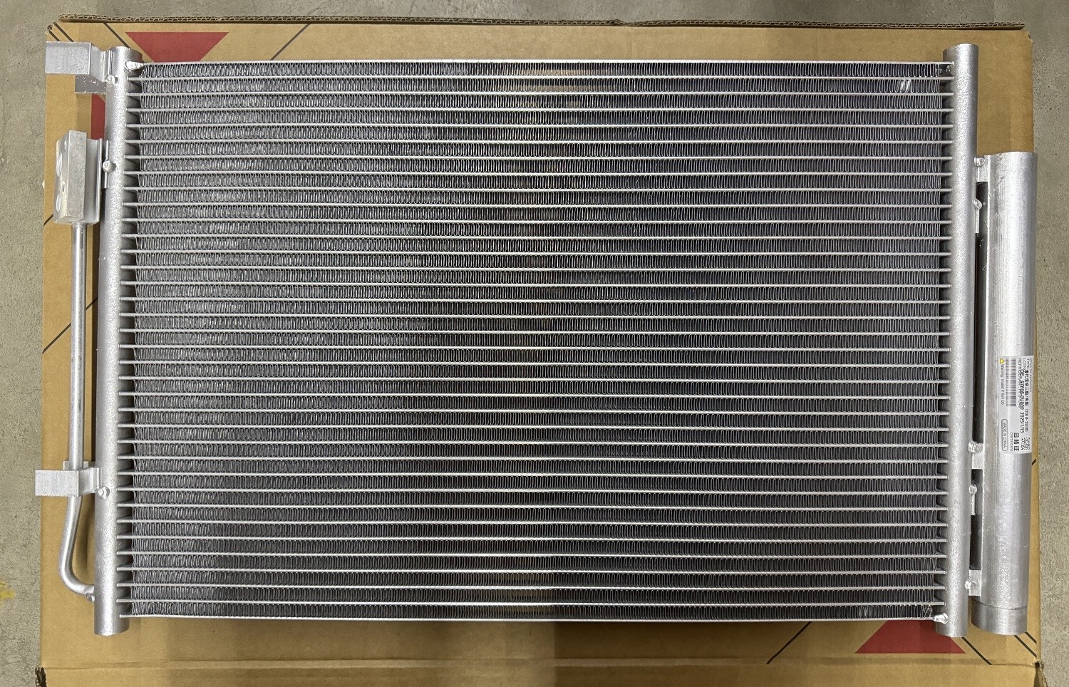GMQ Auto Parts 97606-0U000 AC Condenser Auto Spare Parts for Hyundai Kia