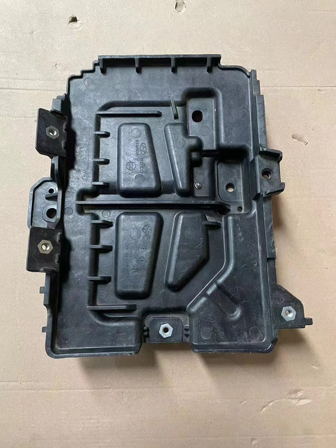 GMQ Auto Parts 37150-F2000 Bumper Reinforcement Auto Spare Parts for Hyundai Kia 2016 ELANTRA BATTER