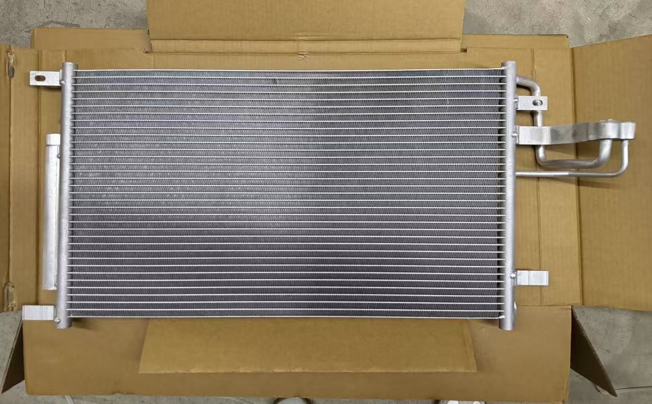 GMQ Auto Parts 97606-2E000 AC Condenser Auto Spare Parts for Hyundai Kia