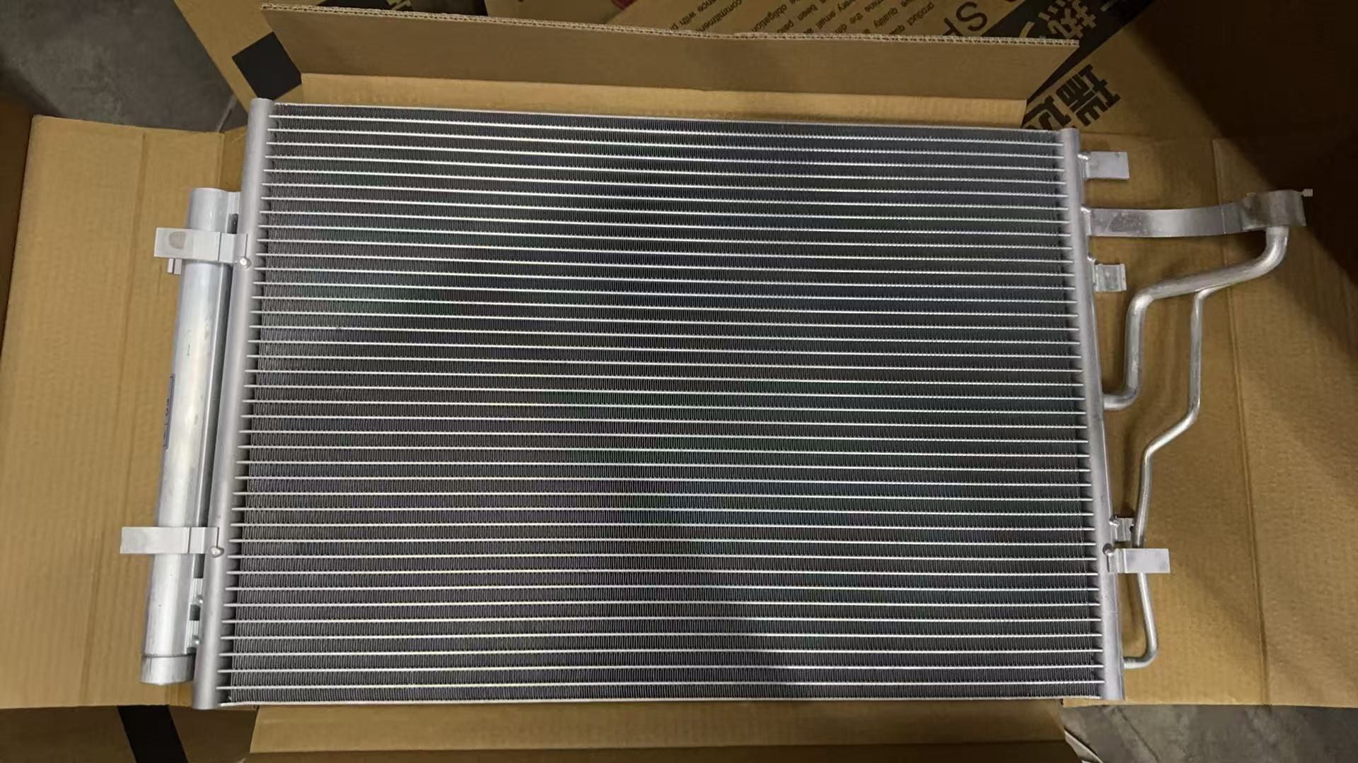 GMQ Auto Parts 97606-C9000 AC Condenser Auto Spare Parts for Hyundai Kia