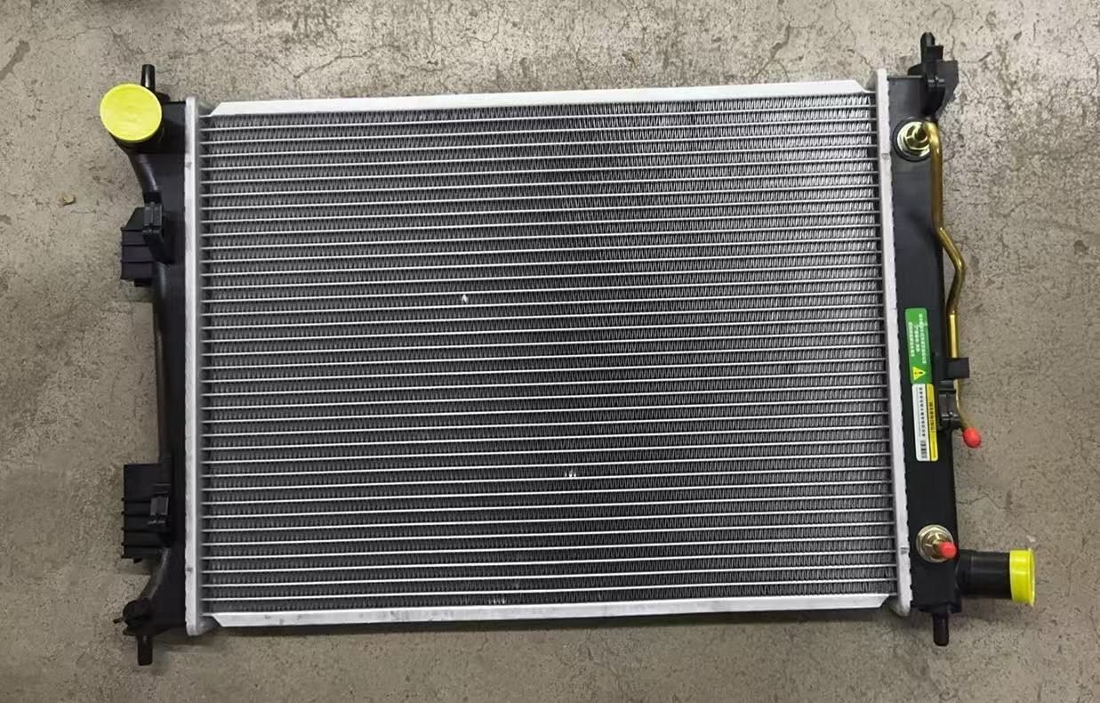 GMQ Auto Parts 25310-4X100 Radiator Auto Spare Parts for Hyundai Kia