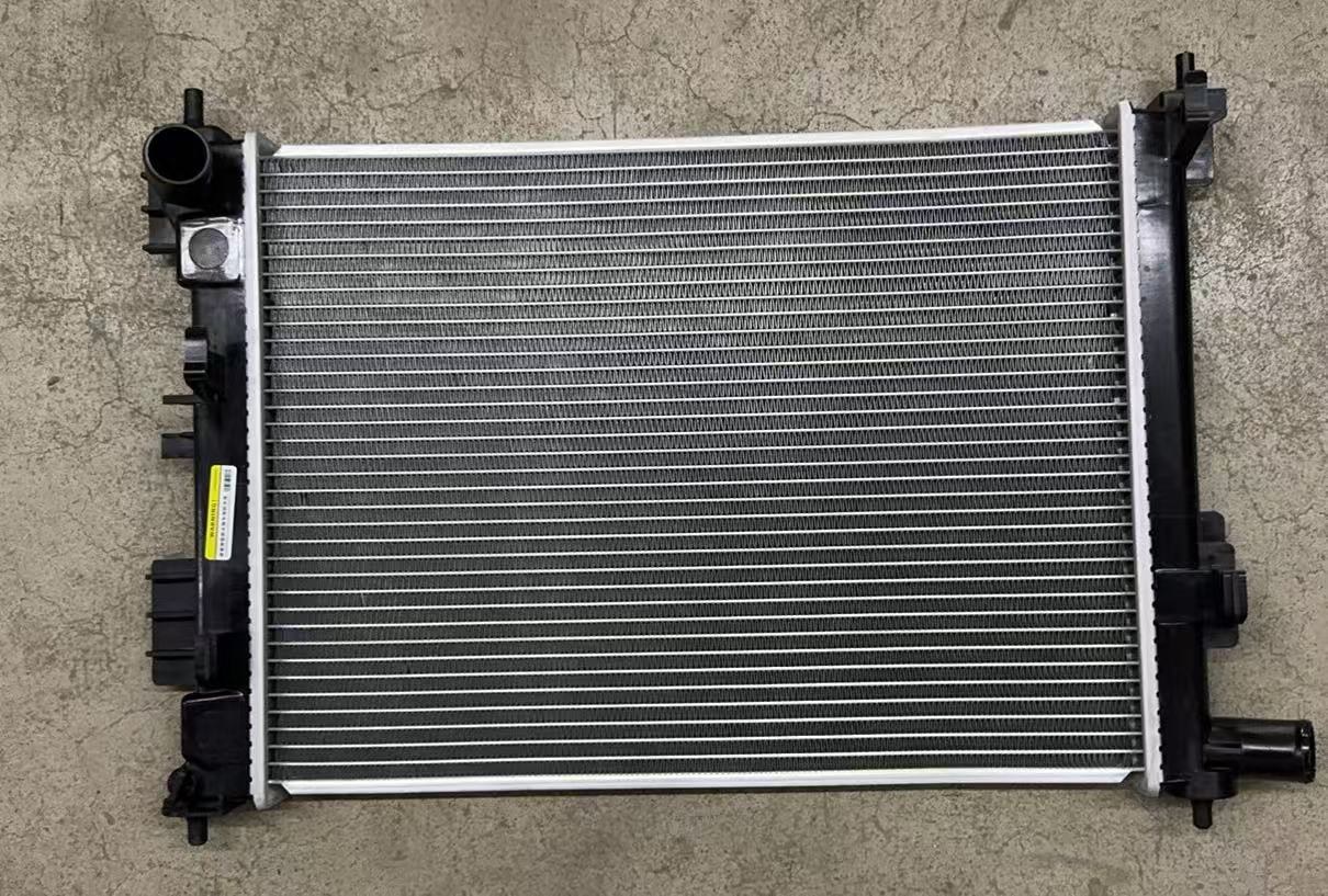 GMQ Auto Parts 25310-D0000 Radiator Auto Spare Parts for Hyundai Kia