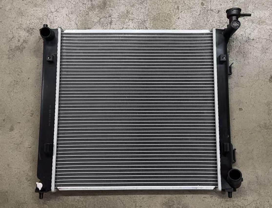 GMQ Auto Parts 25310-B3100 Radiator Auto Spare Parts for Hyundai Kia