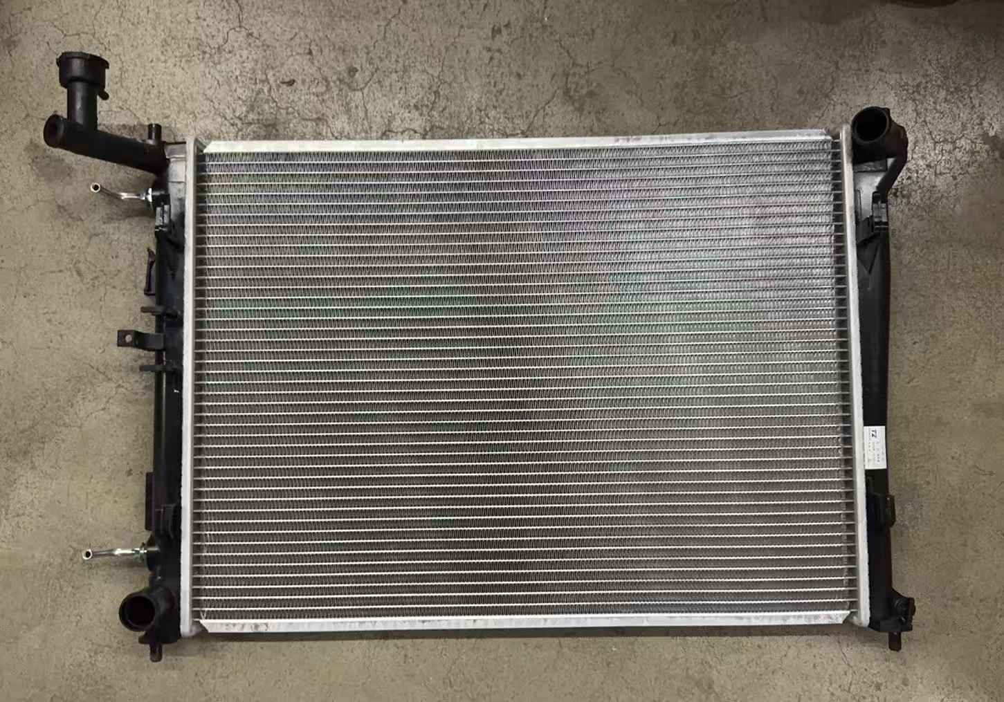 GMQ Auto Parts 25310-0Q010 Radiator Auto Spare Parts for Hyundai Kia