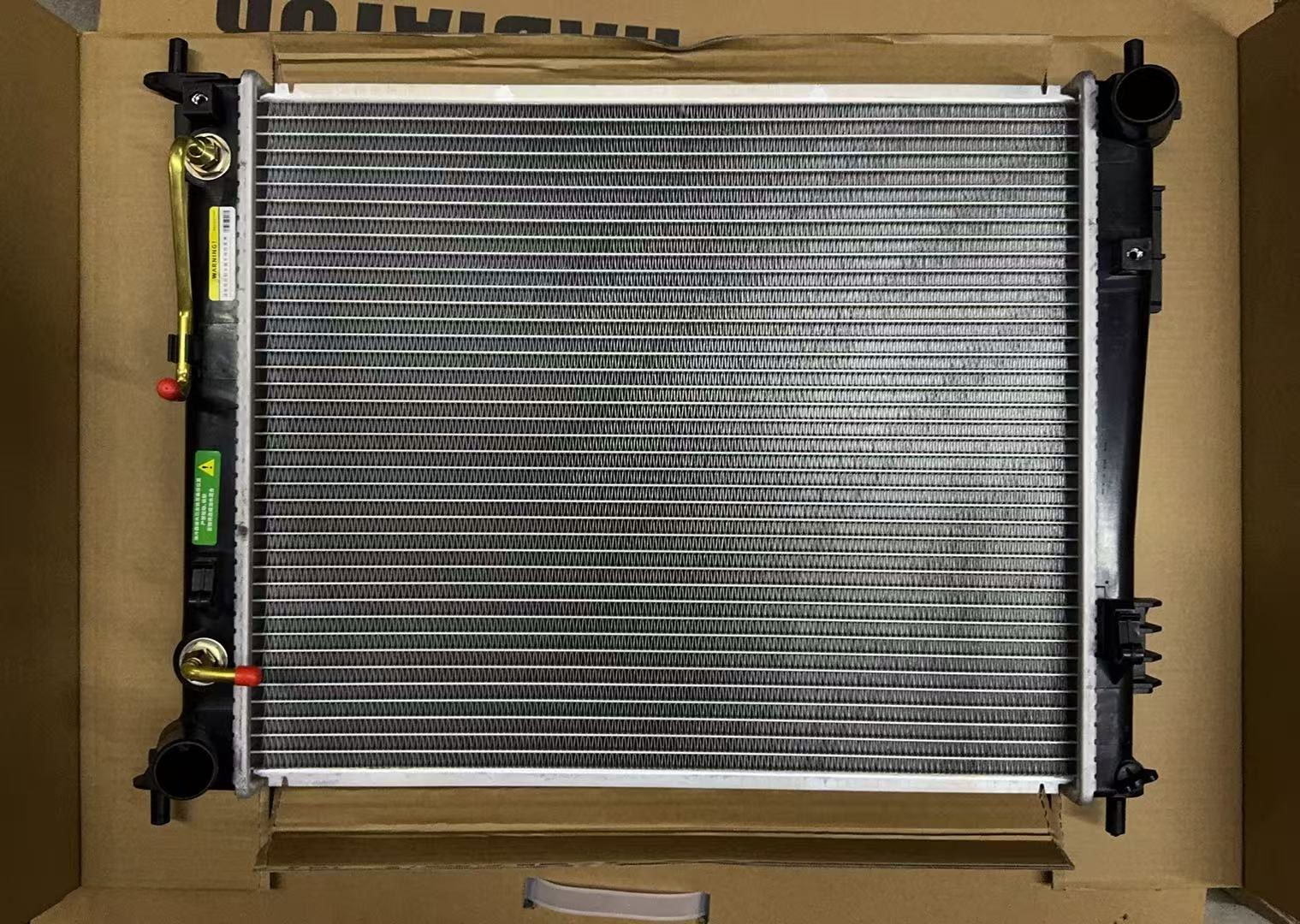 GMQ Auto Parts 25310-2X000 Radiator Auto Spare Parts for Hyundai Kia