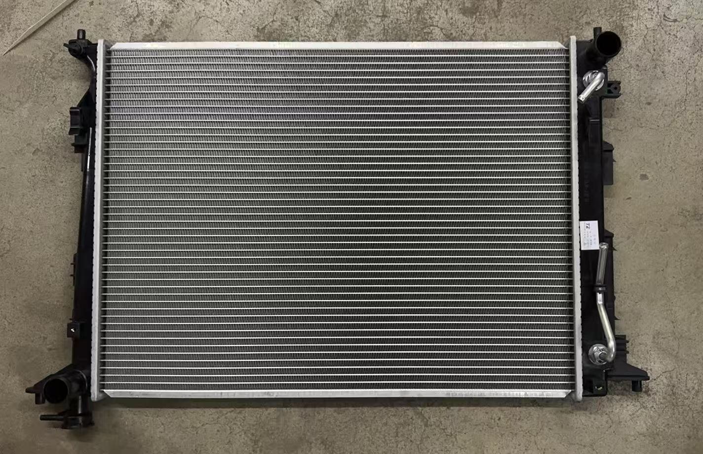 GMQ Auto Parts 25310-2Z100 Radiator Auto Spare Parts for Hyundai Kia