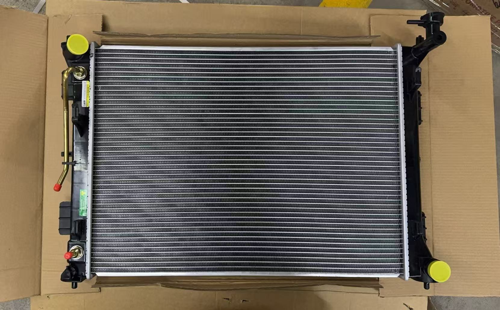 GMQ Auto Parts 25310-C3100 Radiator Auto Spare Parts for Hyundai Kia