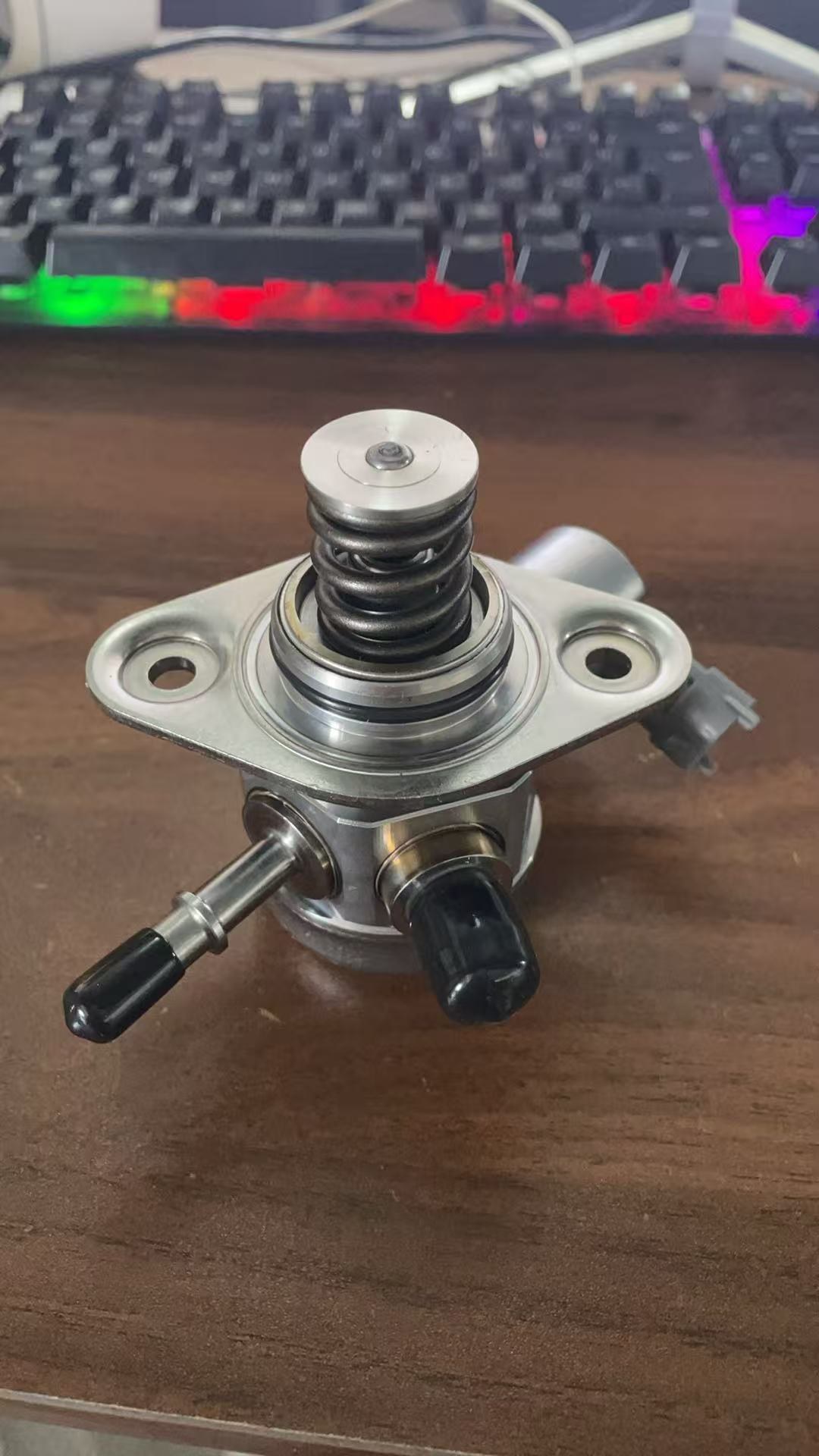 GMQ Auto Parts 35320-2B130 High Pressure Fuel Pump Auto Spare Parts for Hyundai Kia
