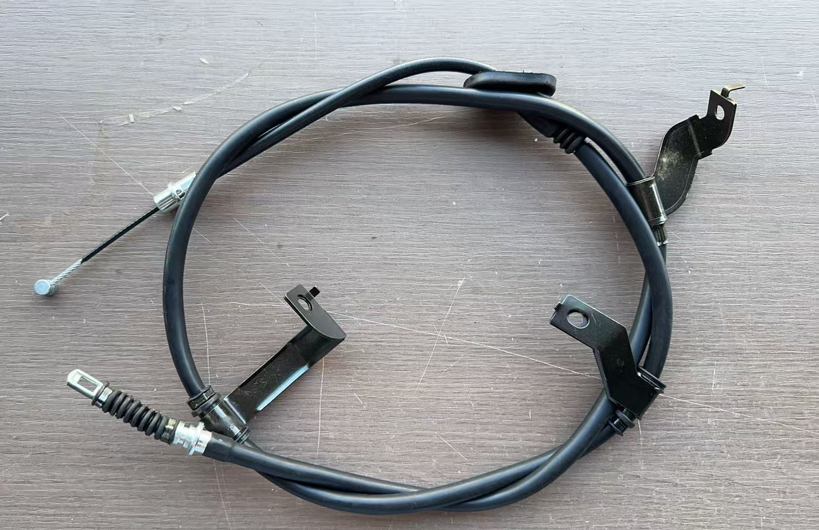 GMQ Auto Parts Hood Cable Auto Spare Parts for Hyundai Kia