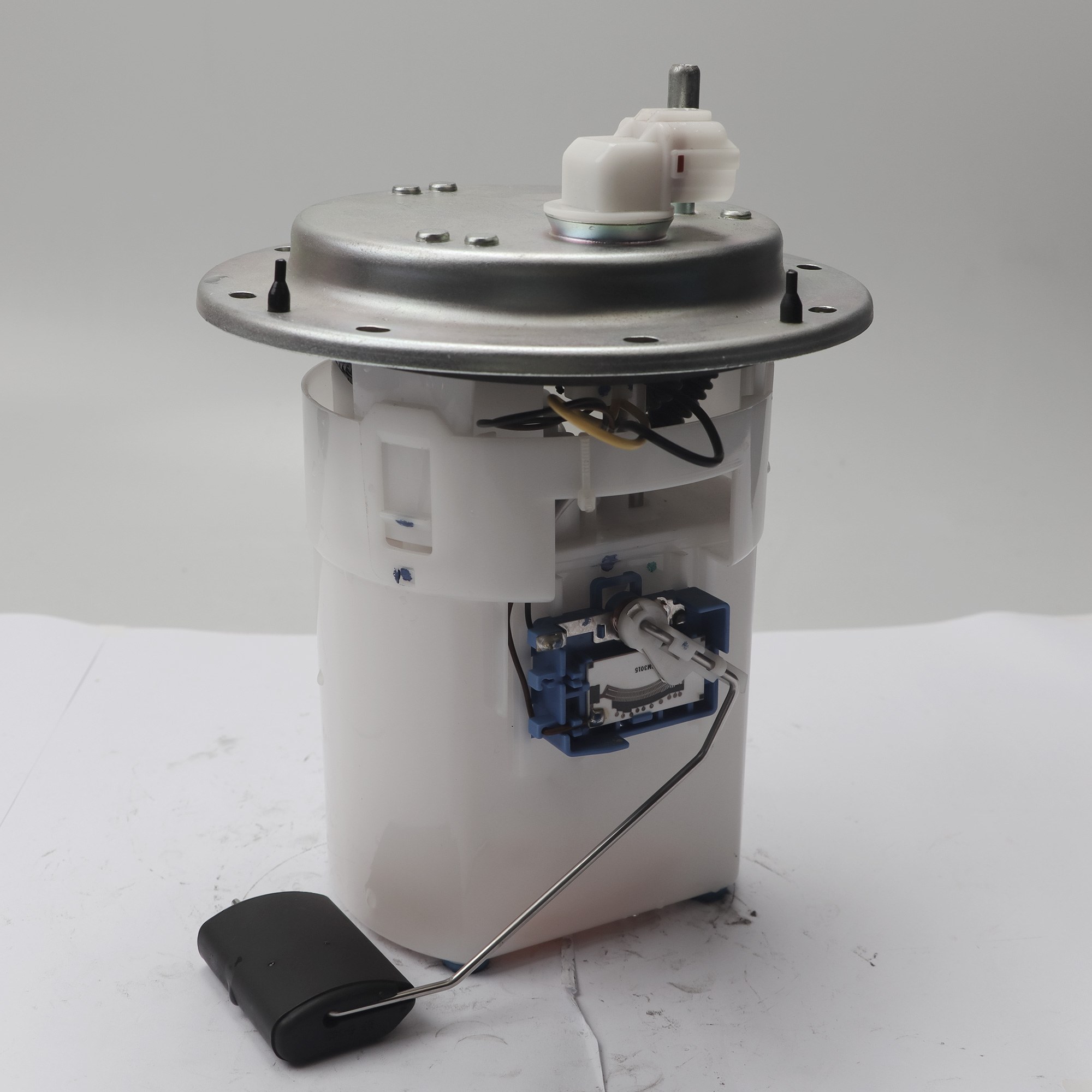 GMQ Auto Parts 31110-S100 Fuel Pump Assembly Auto Spare Parts for Hyundai Kia