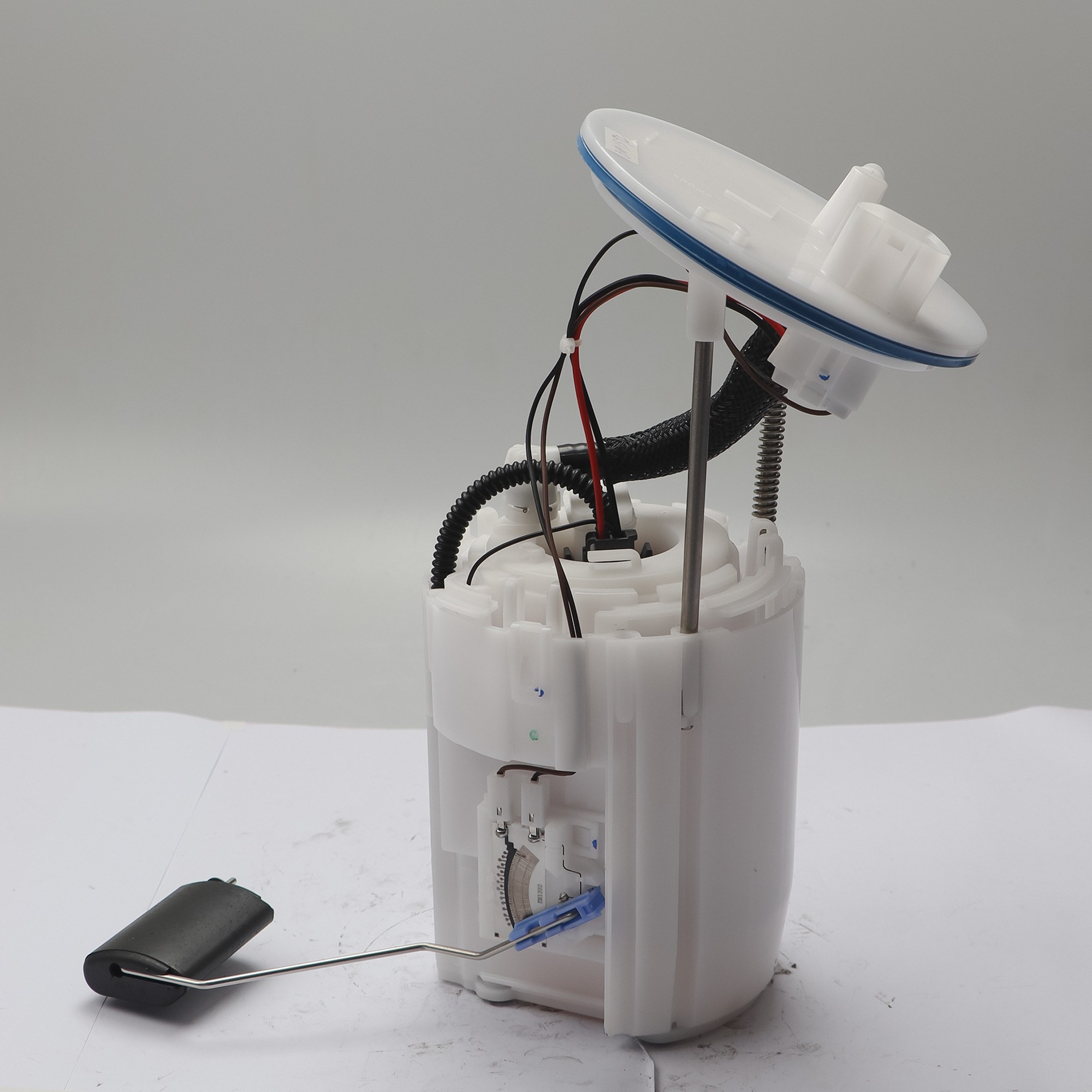 GMQ Auto Parts 31110-D1000 Fuel Pump Assembly Auto Spare Parts for Hyundai Kia