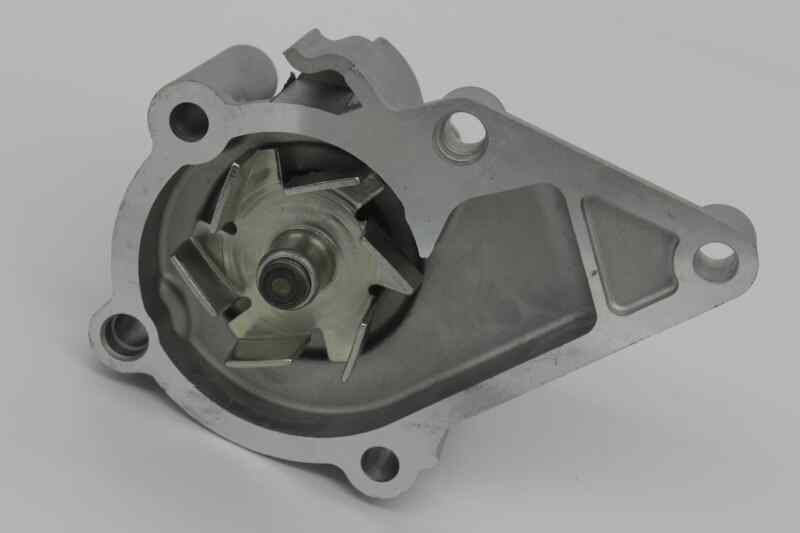 GMQ Auto Parts 2510026901 Water Pump Auto Spare Parts for Hyundai Kia Accent 1.6 VVT, Cerato , Elant