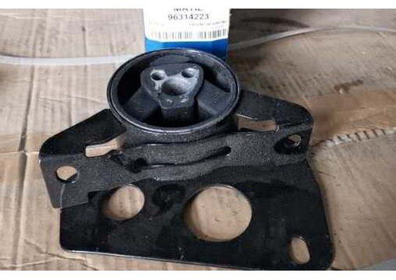 GMQ Auto Parts Engine Mount (Rubber Cushion) Auto Spare Parts for DAEWOO MATIZ
