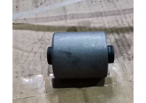 GMQ Auto Parts 9658-3347/41331A80D00-000 Leaf Spring Bushing (Large) Auto Spare Parts for DAEWOO DAMAS