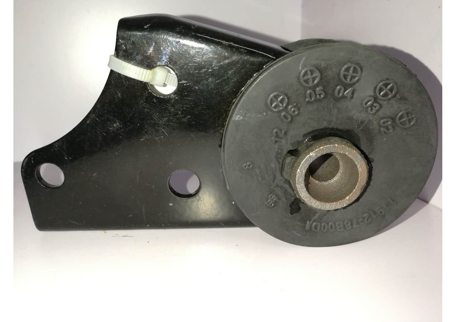 GMQ Auto Parts 11912-78B00-000 Gearbox Mount (Rubber Cushion) Auto Spare Parts for DAEWOO TICO