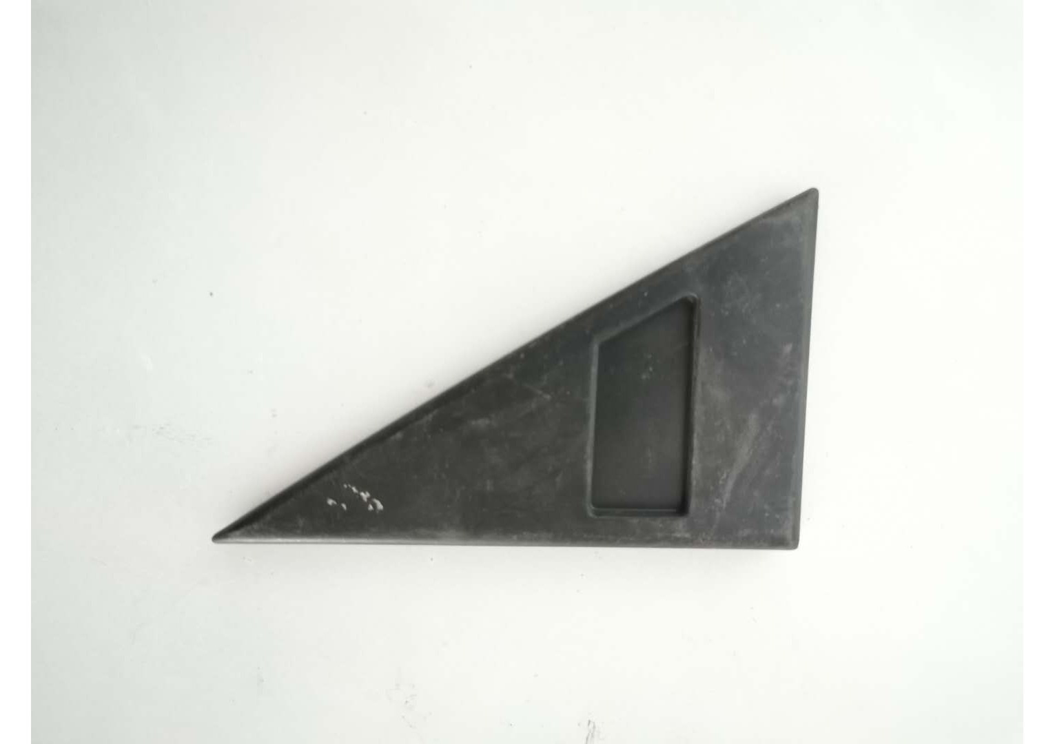 GMQ Auto Parts 滞留 小三角饰板 Side Corner Trim Panel Auto Spare Parts for DAEWOO NEXIA