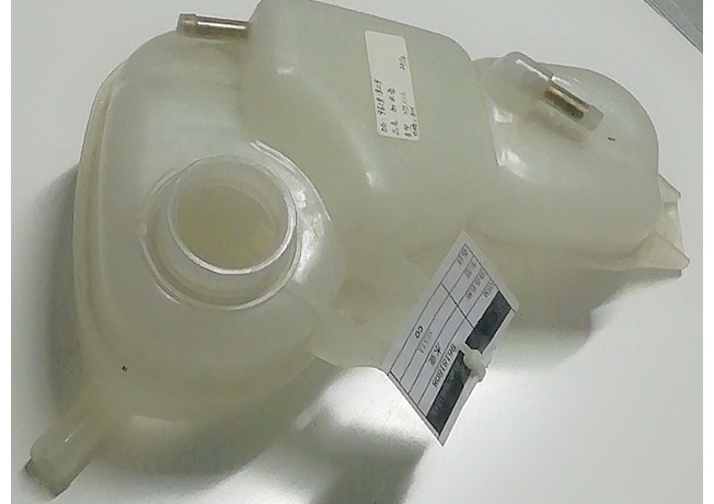 GMQ Auto Parts Coolant Reservoir (Expansion Tank) Auto Spare Parts for DAEWOO NEXIA