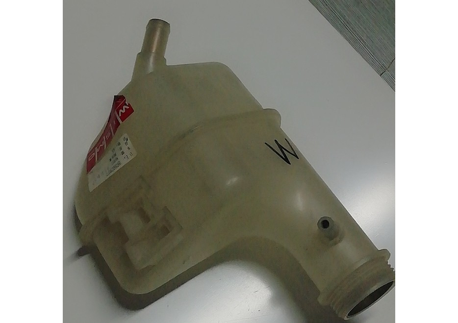 GMQ Auto Parts S11-1311110/96562977 Coolant Reservoir (Expansion Tank) Auto Spare Parts for DAEWOO MATIZ